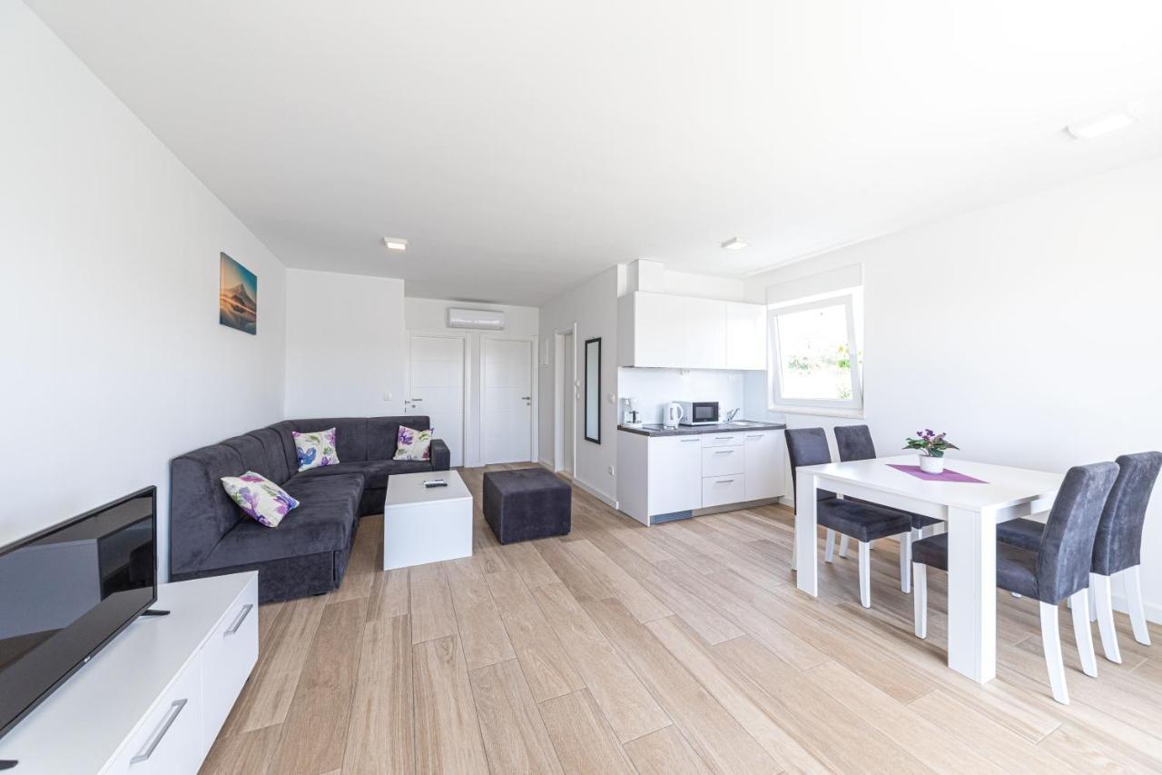 Blue View Apartment Трогир Екстериор снимка